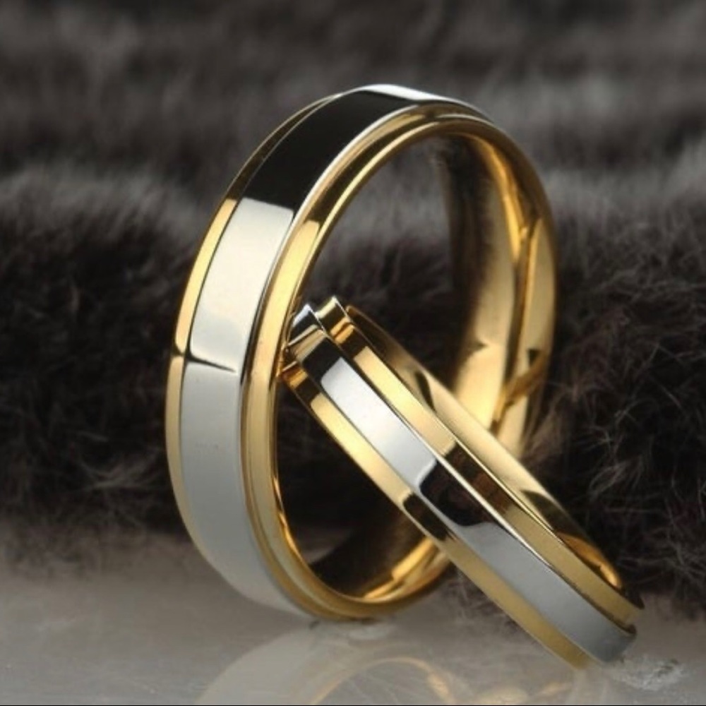 18K Gold Wedding Band 6mm thick